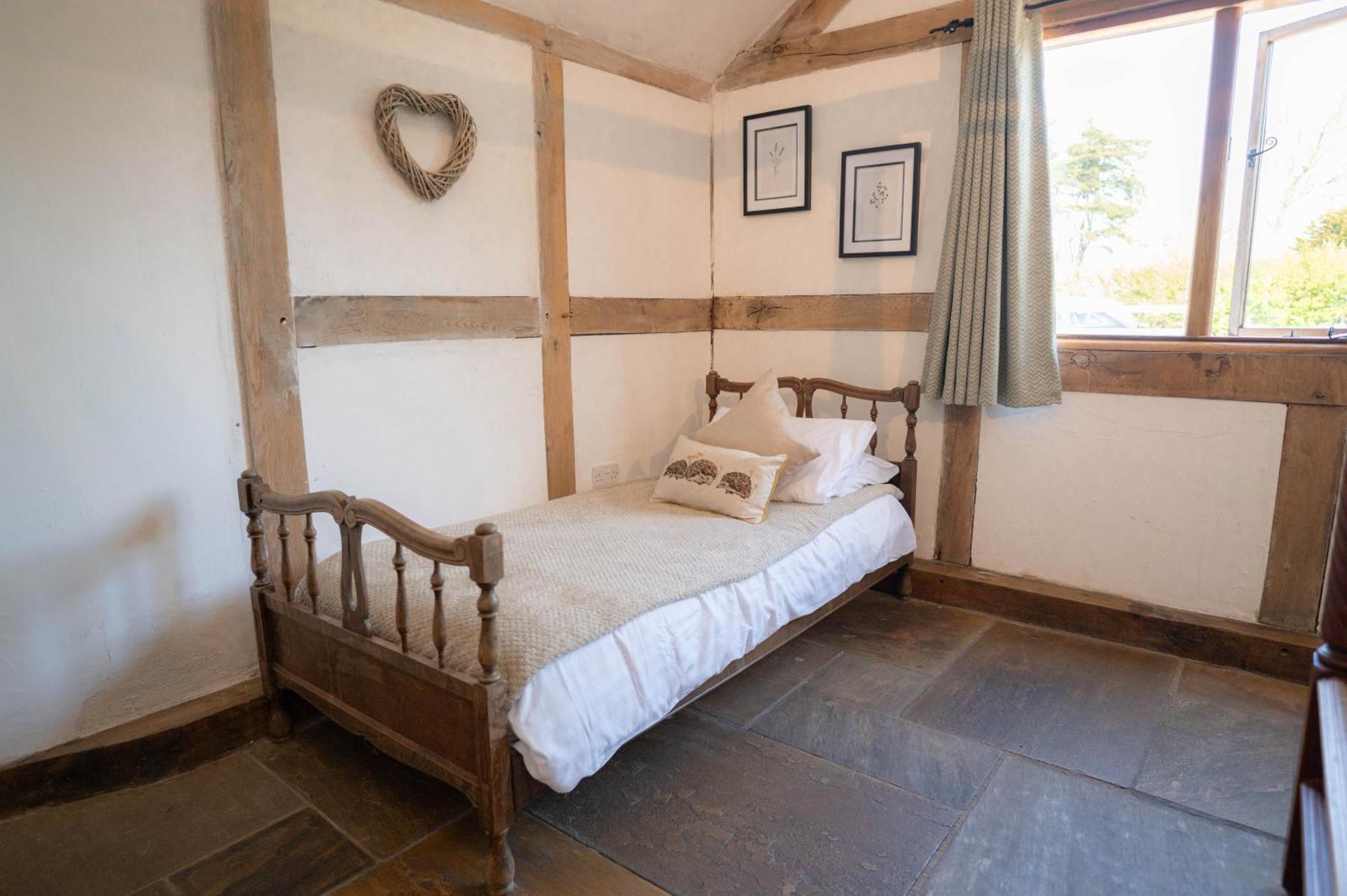Barnacre Green Cottage - Eco-Friendly Cosy Cottage Moreton  Exteriör bild
